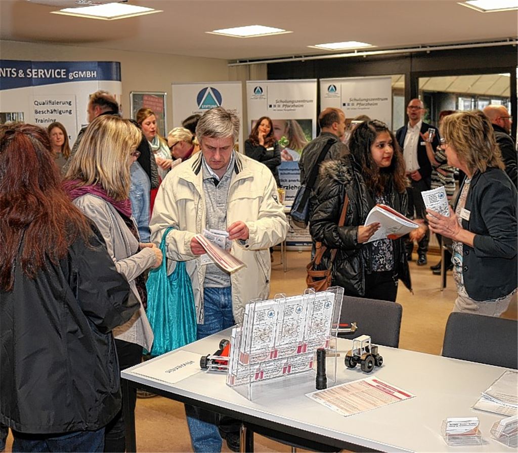 Bildungsmesse verzeichnet rund 300 Besucher