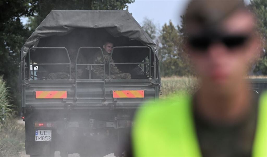 Auf einem Maisfeld in Polen ist nach Angaben der Regierung in Warschau eine russische Drohne abgestürzt.