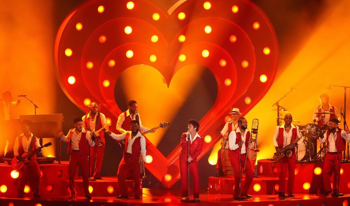 Auf seinem neuen Album "The Romantic" zelebriert Bruno Mars den Sound der 70er Jahre.