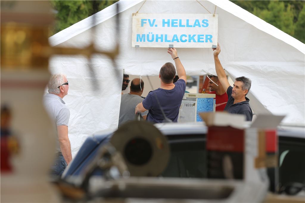 910_0008_179314_md_Aufbau_Strassenfest_2