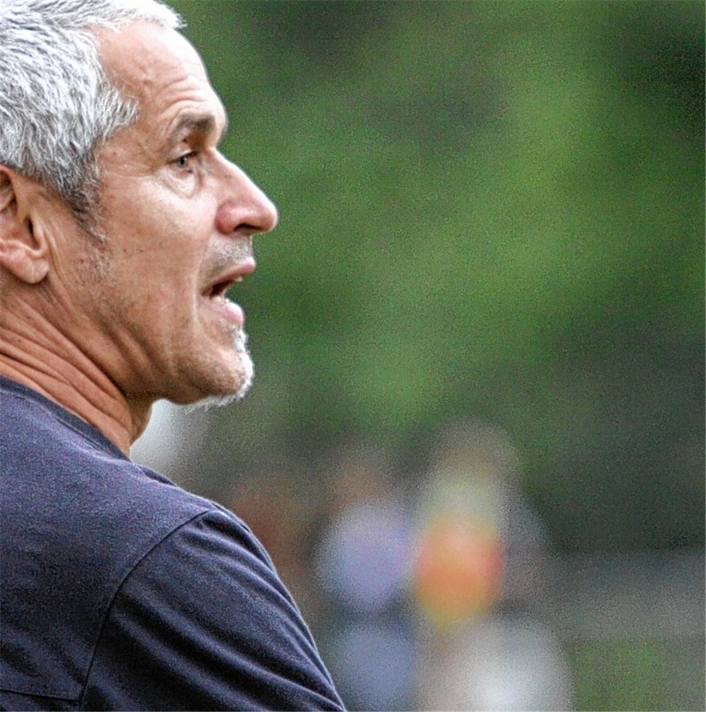 Aufhören oder Weitermachen? Knittlingens Trainer Eberhard Braun wägt derzeit die Fürs und Widers ab.