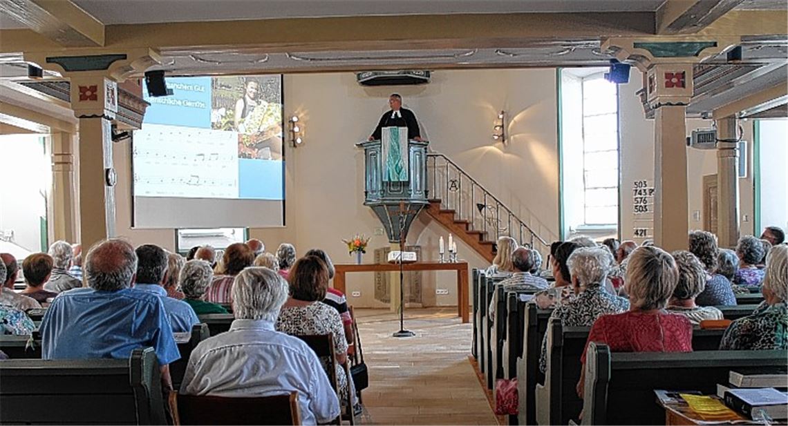 Distrikts-Gottesdienst füllt die Kirche