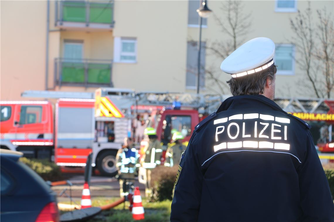 Feueralarm in Mühlacker: Polizei ist schon vor Ort 910_0008_168055_tm_Brand_Muehlacker_4