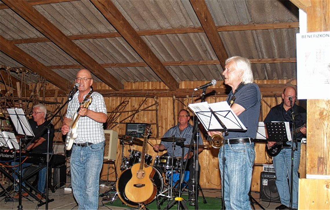 Auftritt für die gute Sache: „Road and friends“ mit Ex-Bürgermeister Bangha (2. v. li.).