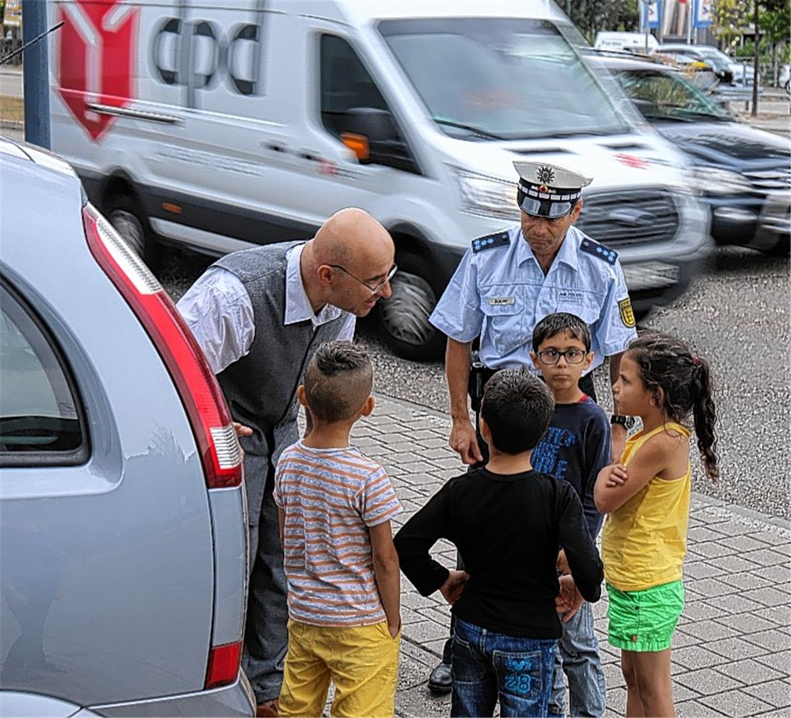 „Bei Rot stehen“ auf Arabisch