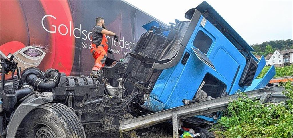 Aus Führerkabine geschleudert