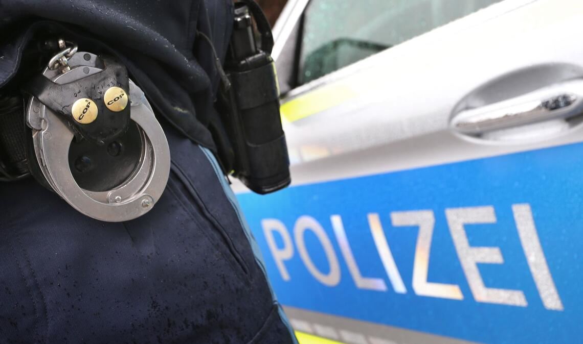 Aus einer Luftdruckwaffe sollen vor einem Dortmunder Berufskolleg Schüsse abgegeben worden sein. (Symbolbild)