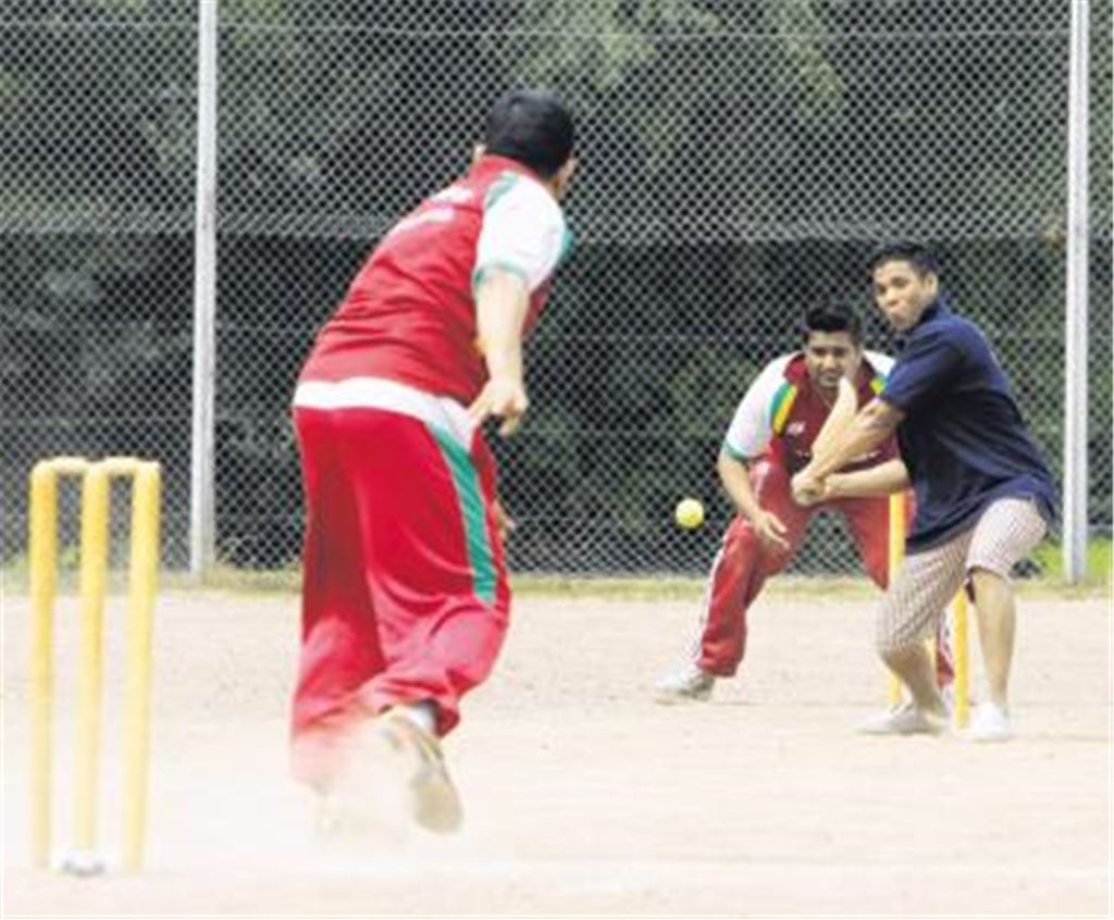 Aus ihrer Heimat Sri Lanka haben die Cricket-Spieler ihren Lieblingssport mitgebracht, dessen Herkuft jedoch in Großbritannien liegt.
Foto: Keller