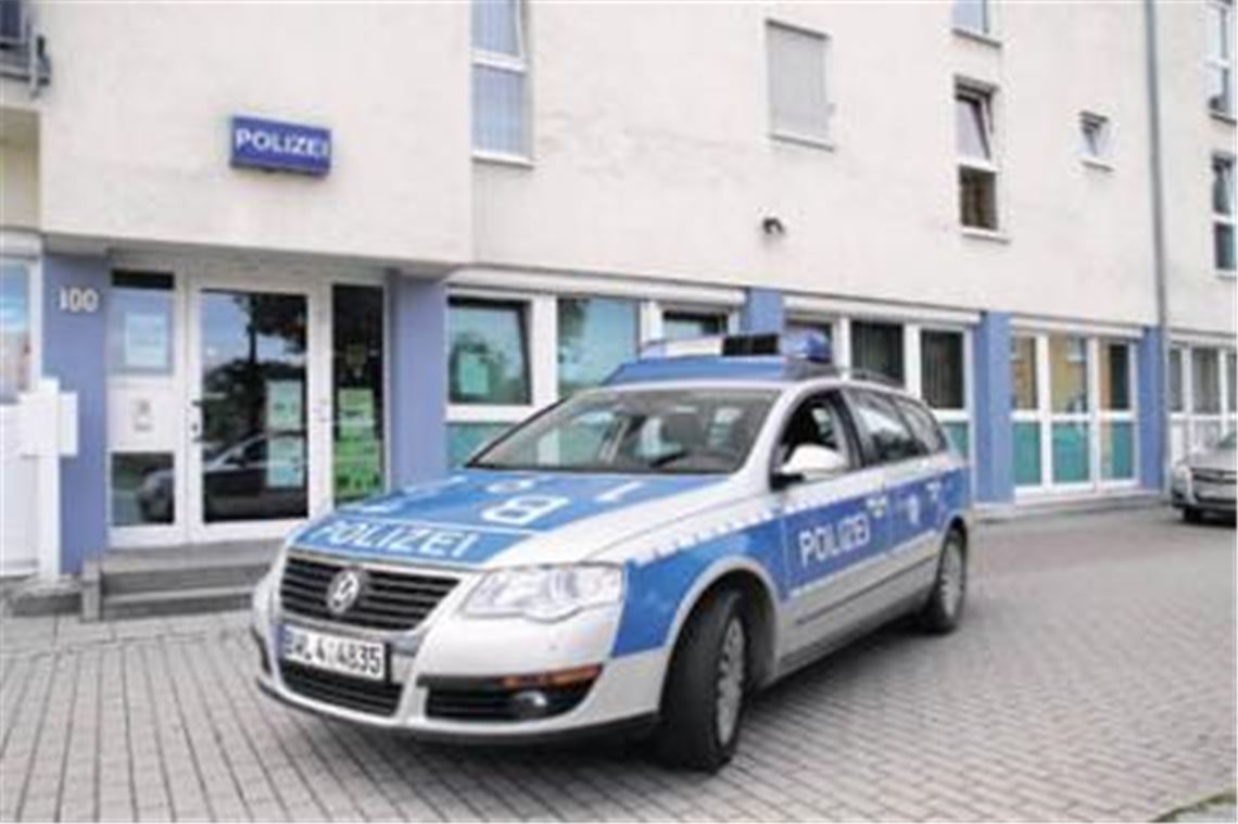 Auslaufmodell: Im Revier in der Goldshalde leiden die Beamten unter akuter Platznot. Doch das ehemalige Metzler-Areal und die alte Post sind mittlerweile als Alternativen ausgeschieden. Foto: Sadler