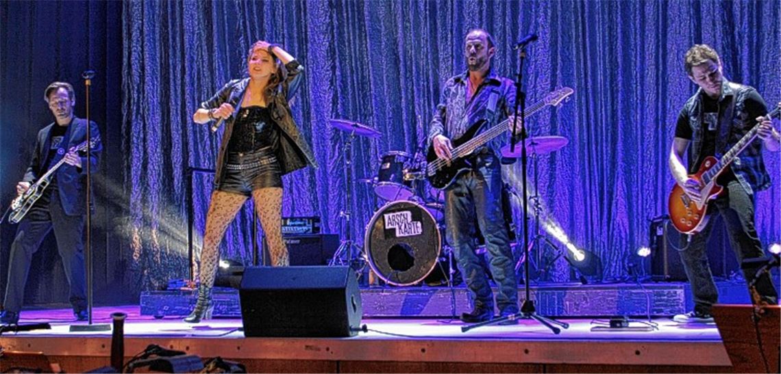 Ausschnitte aus der Produktion „Rock’n’Roll. Ein Abschied“.