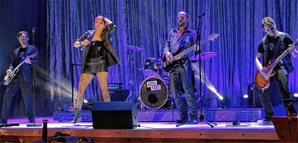 Ausschnitte aus der Produktion „Rock’n’Roll. Ein Abschied“.