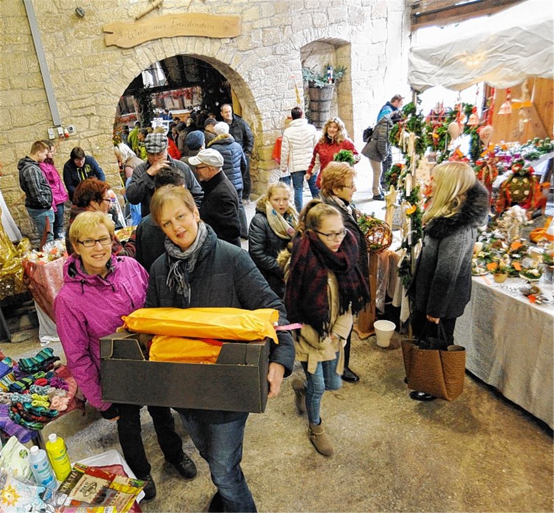 Markt in der Kelter verbreitet Feststimmung