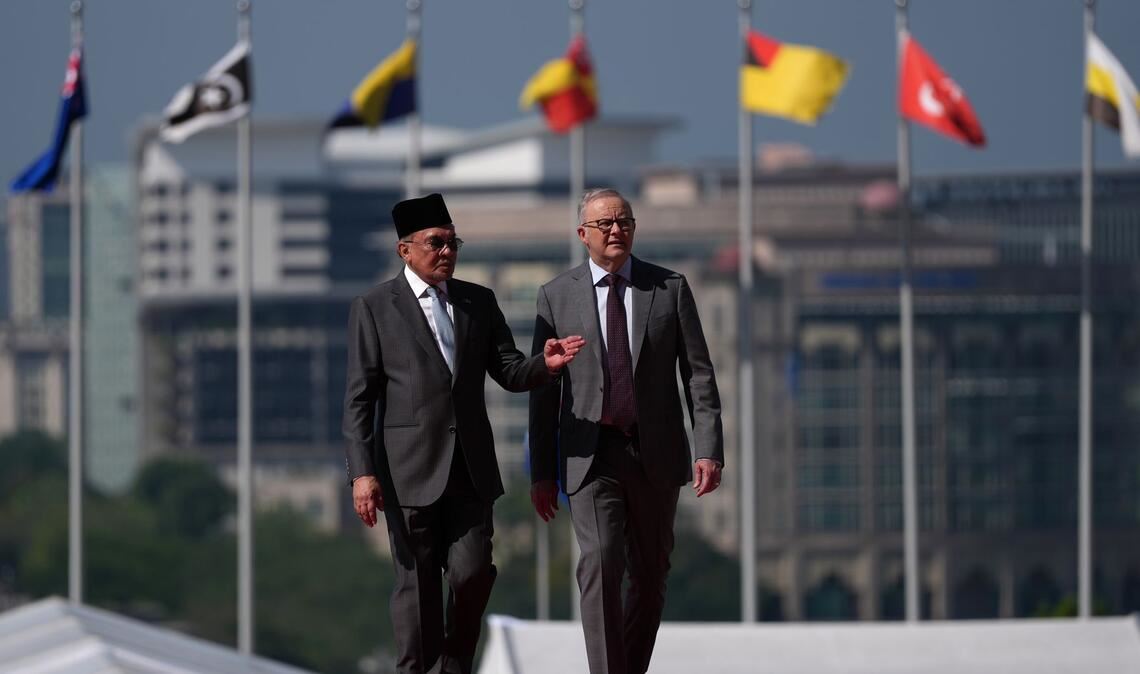 Australiens Premierminister Anthony Albanese reist derzeit durch Südostasien, um die Treibstoffversorgung in Down Under zu sichern.