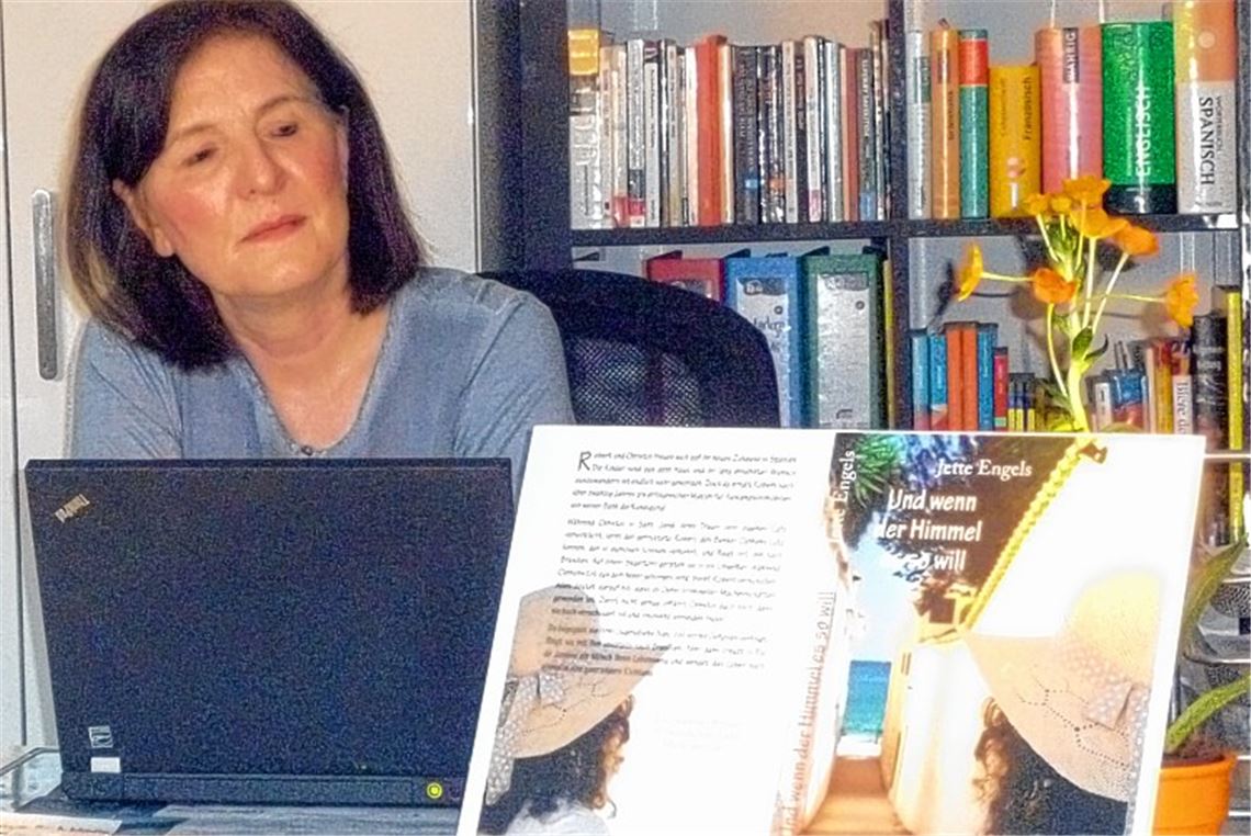 „Täglich gibt es neuen Schreibstoff“