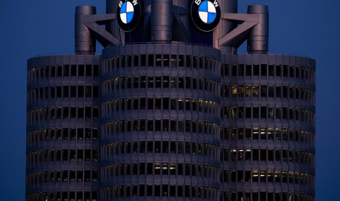 BMW ruft Hunderttausende Autos wegen Brandgefahr zurück. (Symbolbild)