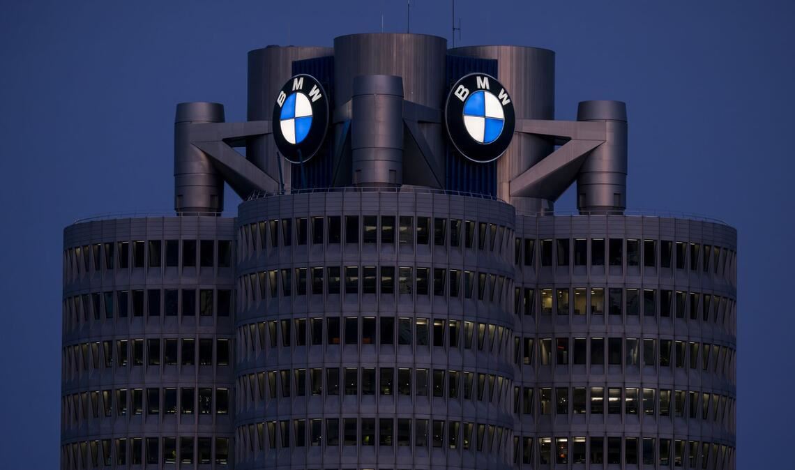 BMW ruft weltweit Hunderttausende Fahrzeuge zurück.