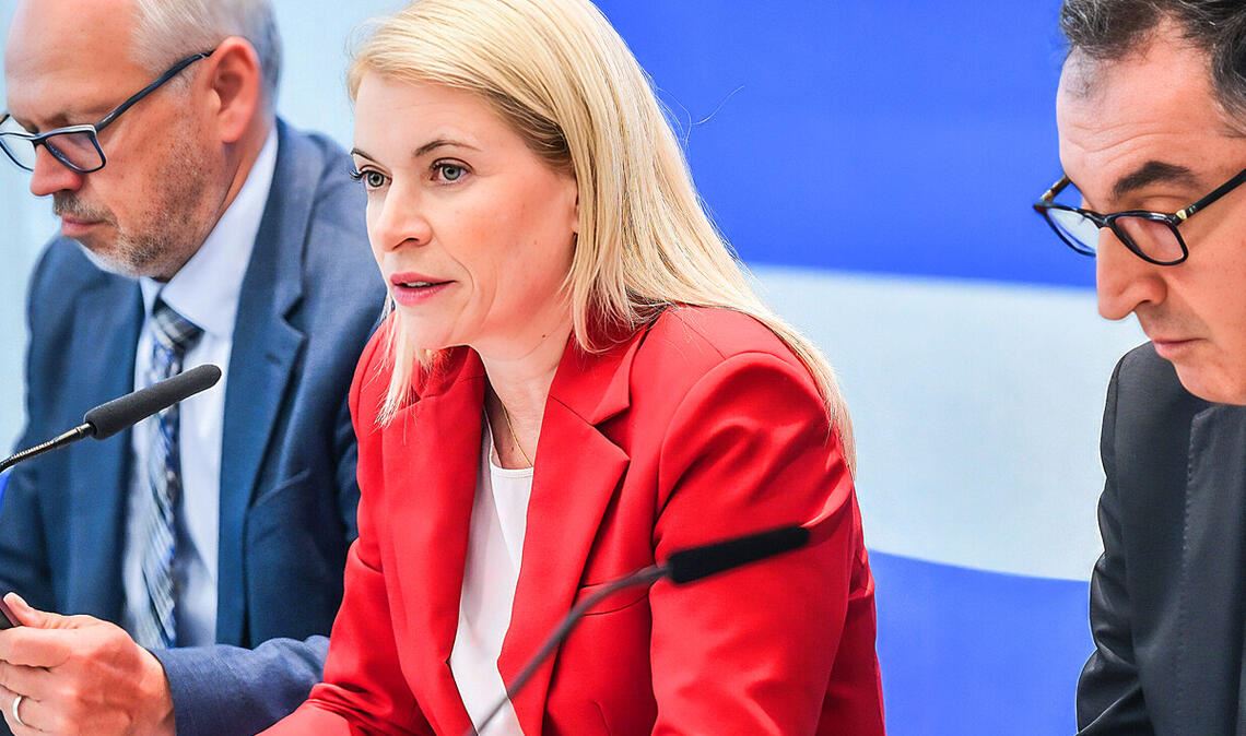 Bahnchefin Evelyn Palla verspricht für die Zukunft mehr Transparenz.