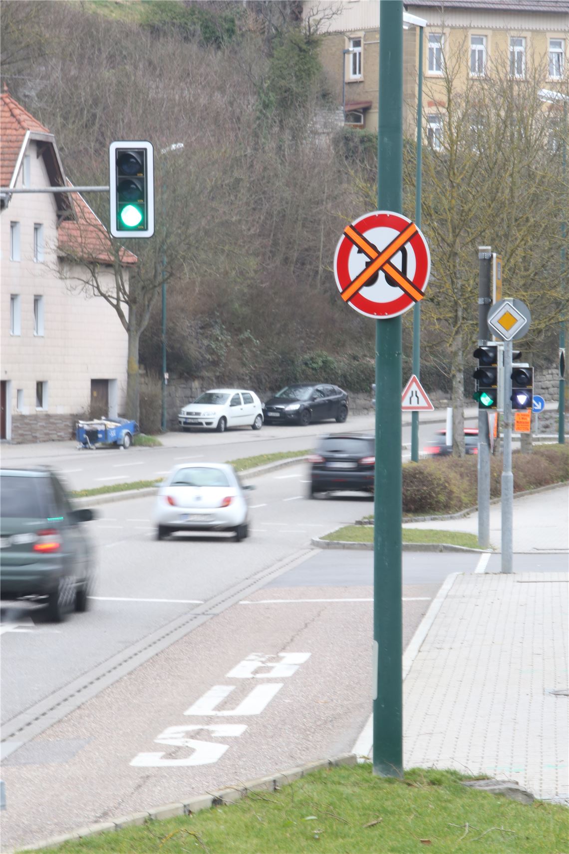 911_0008_63913_lh_Tempo_30_Enzstrasse_aufgehoben_2_