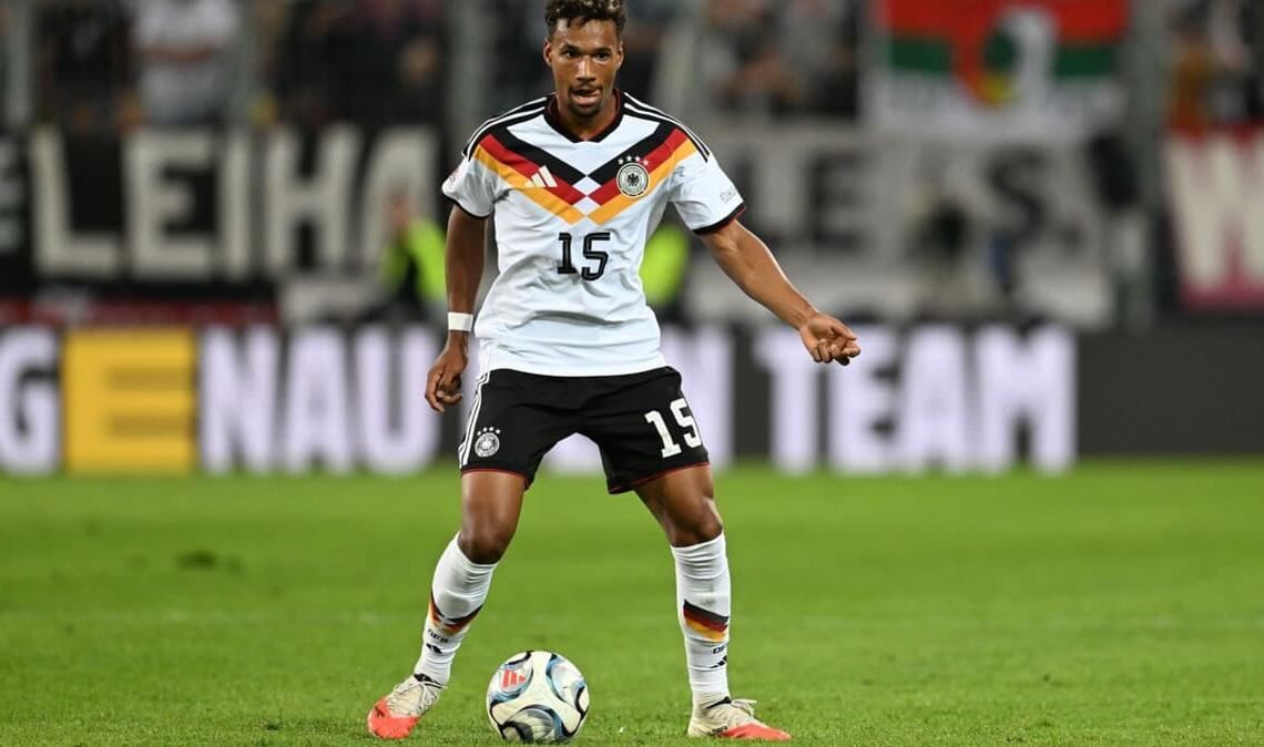 Bambasé Conté (Note 3): Wurde in der 77. Minute für Derry Scherhant eingewechselt. Versuchte es gleich mit einem Dribbling. Und blieb mutig dran.