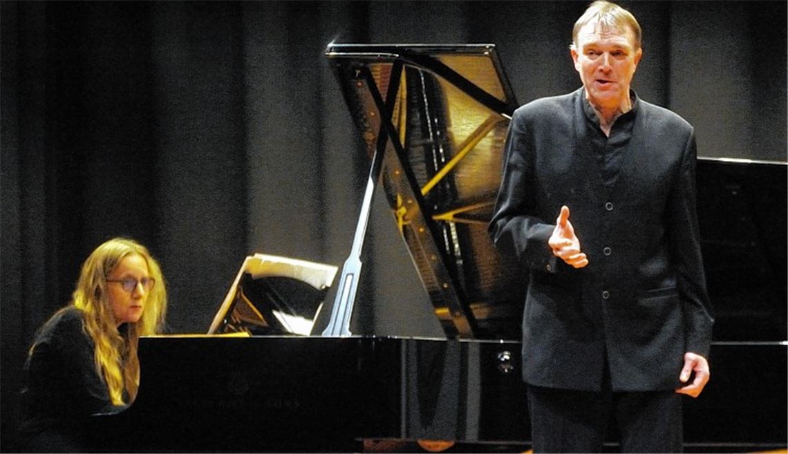 Die düstere Reise des Wanderers