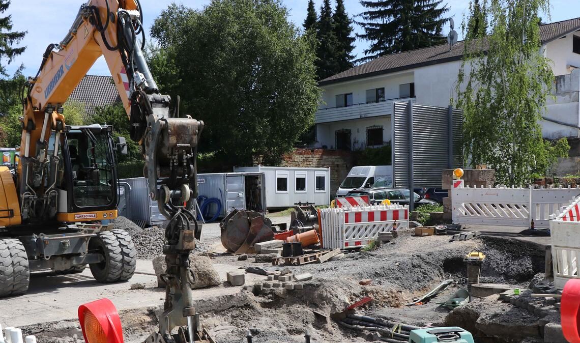 Baustelle auf der Flehinger Straße in Oberderdingen. Foto: Behice Demir/Stadt Oberderdingen