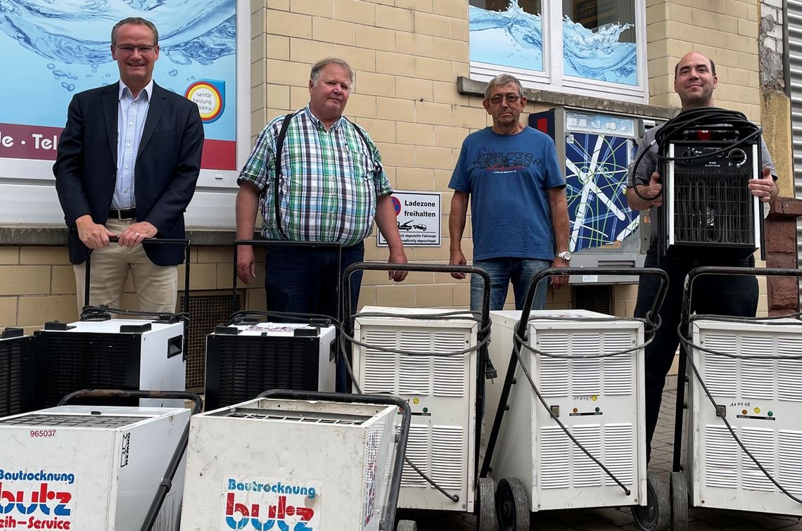 Bautrockner für die Flutopfer (v. li.): Gunther Krichbaum, Joachim Butz, Karl-Heinz Kunzmann und David Gerlach.privat