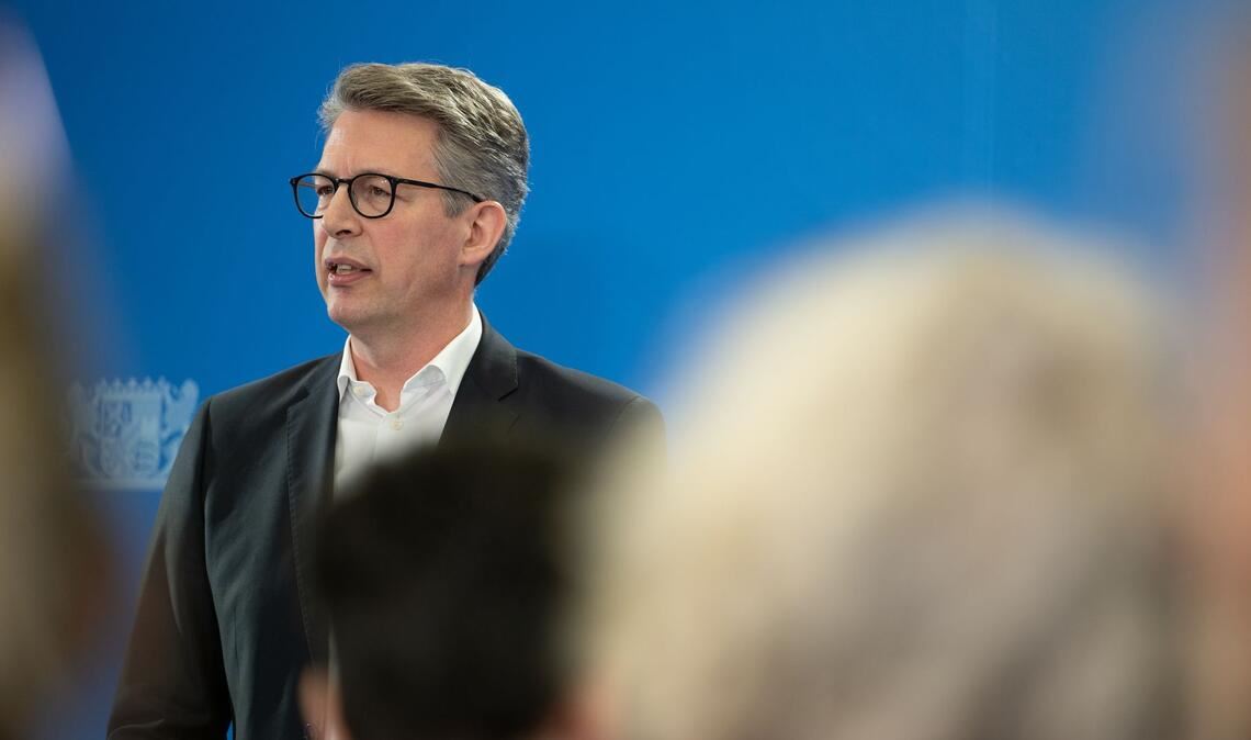 NS-Raubkunst? Erben wollen Gemälde von Bayern einklagen Bayern Kunstminister Markus Blume will mit der Rückgabe der Werke einen "Versuch der Wiedergutmachung in Richtung der Opfer" unternehmen. (Archivbild)