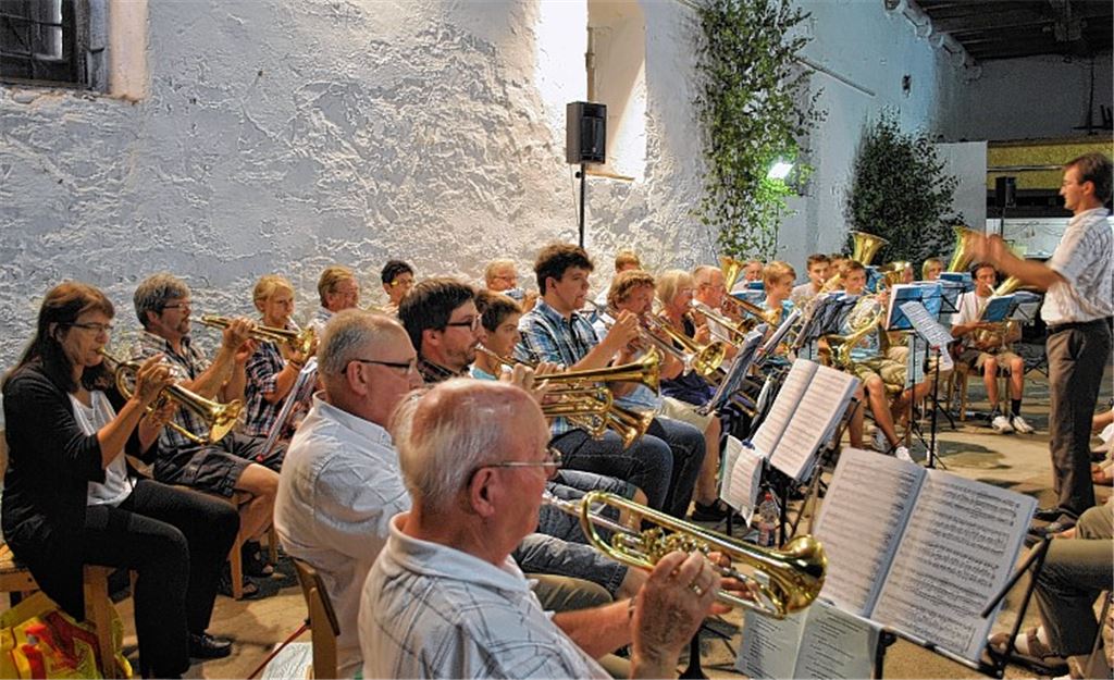 Beeindruckend: der Posaunenchor Illingen mit Verstärkung aus Ötisheim. Fotos: Stahlfeld