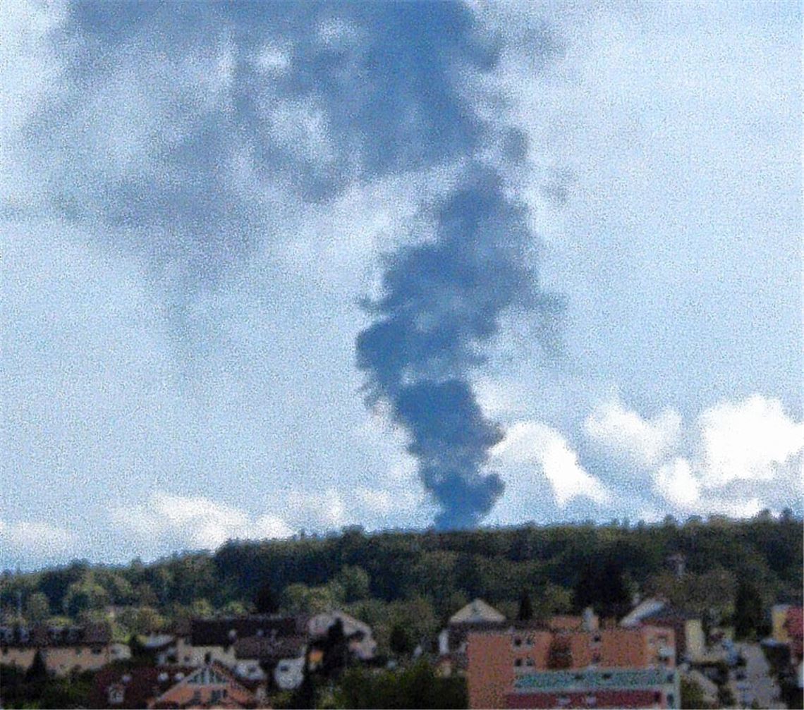 Beeindruckende Rauchsäule.