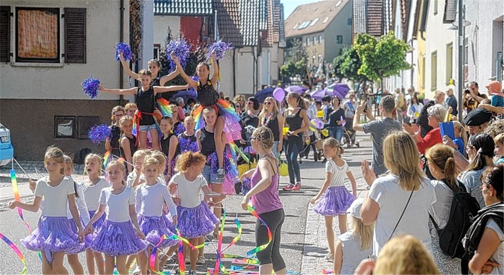 Serres und seine Gäste feiern die SFG