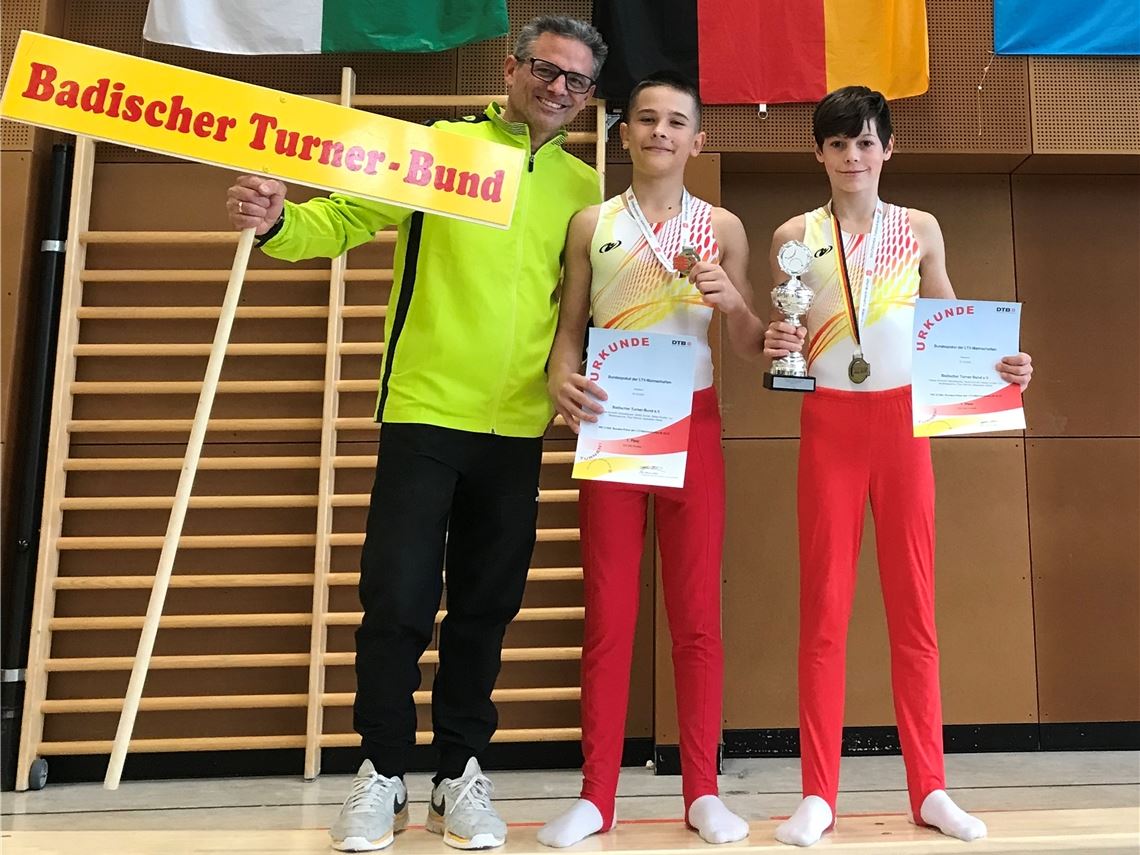 Begeistert nach dem Wettkampfzu sehen sind (von links) Dirk Walterspacher, Luc Walterspacher und Fabian Giebelhäuser Foto: p (Anna Giebelhäuser)