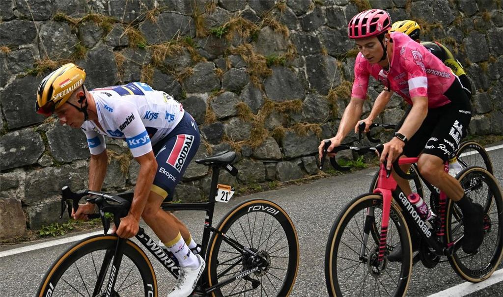 Bei Tour ausgestiegen: Doppel-Olympiasieger Remco Evenepoel