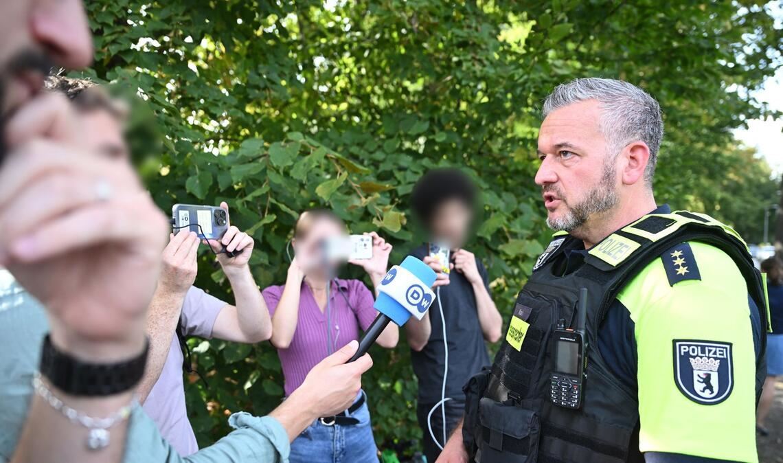 Bei dem Unfallfahrer aus Berlin-Wedding ist nach Angaben der Polizei eine nicht unerhebliche Menge Marihuana gefunden worden. (Archivbild)