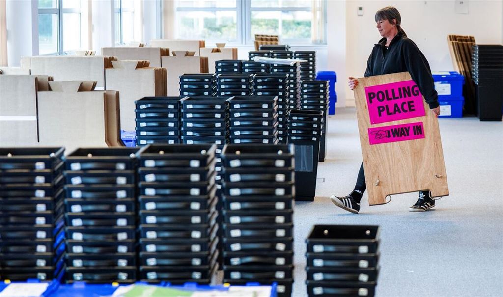 Bei den anstehenden Regional- und Kommunalwahlen muss die regierende Labour-Partei mit heftigen Niederlagen rechnen.