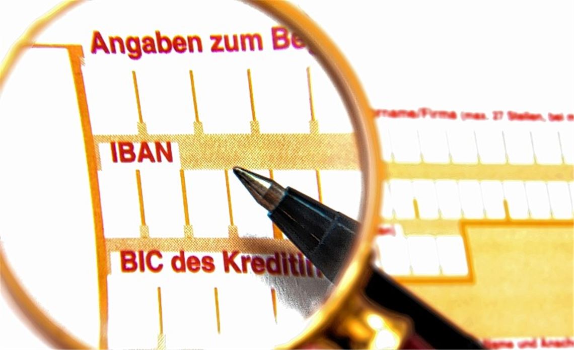Bei den neuen Überweisungen muss man sich umgewöhnen: Statt Kontonummer und Bankleitzahl wird nach IBAN und BIC gefragt. 
