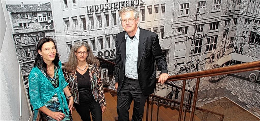 Bei der Eröffnung: Kulturamtsleiterin Isabel Greschat, Kuratorin Dr. Chris Gerbing und Denkmalschützer Christoph Timm (v.li.).