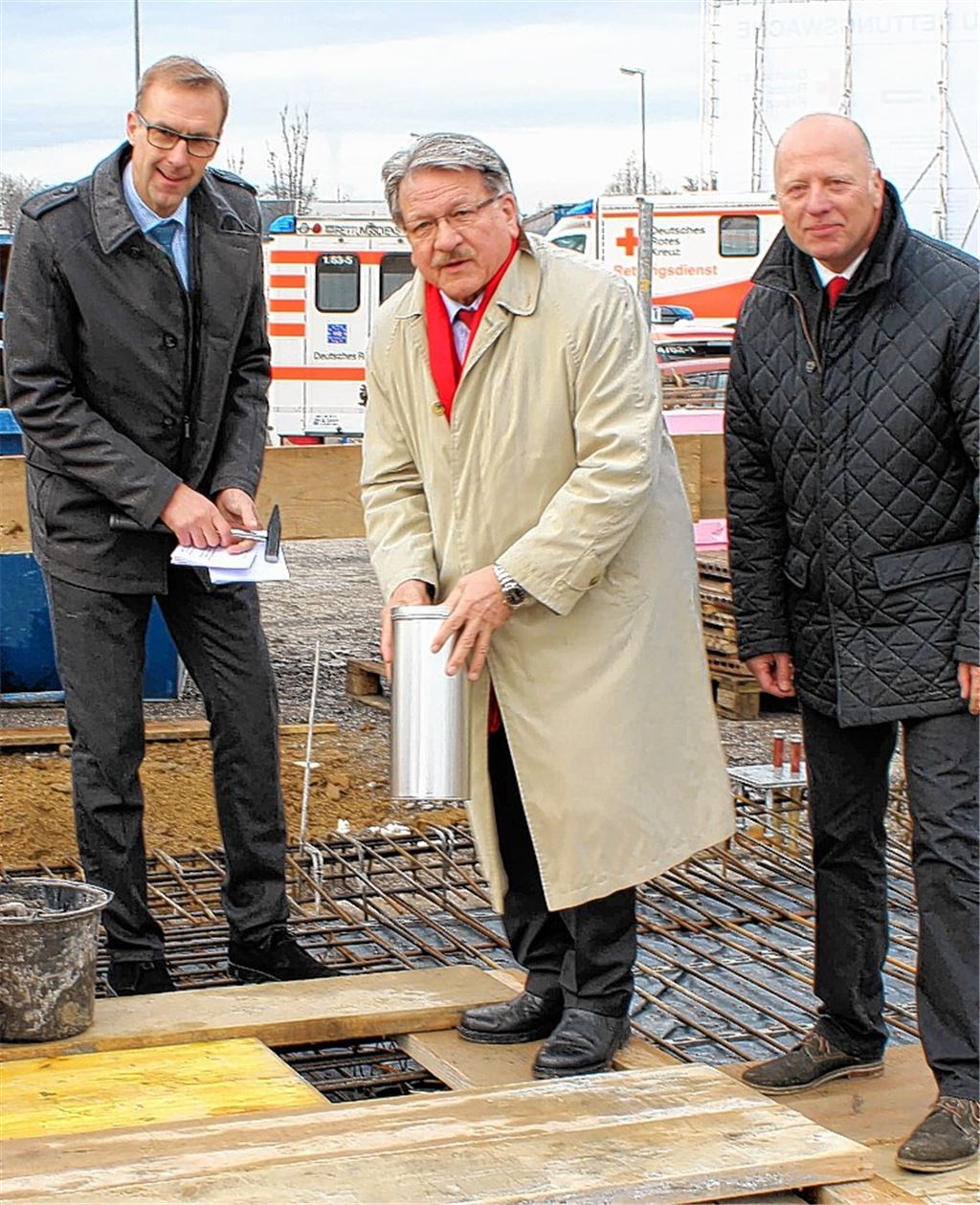 DRK legt Grundstein für neue Wache