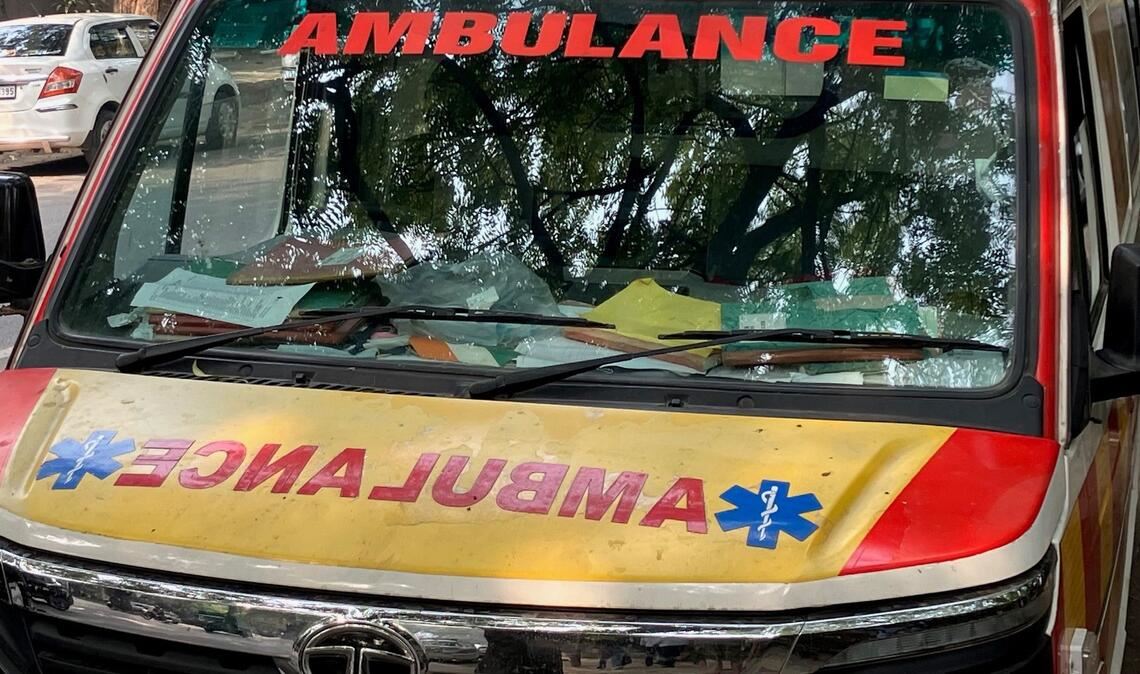 Bei einem Brand auf der Intensivstation eines Krankenhauses in Ostindien sterben mehrere Menschen. (Symbolbild)