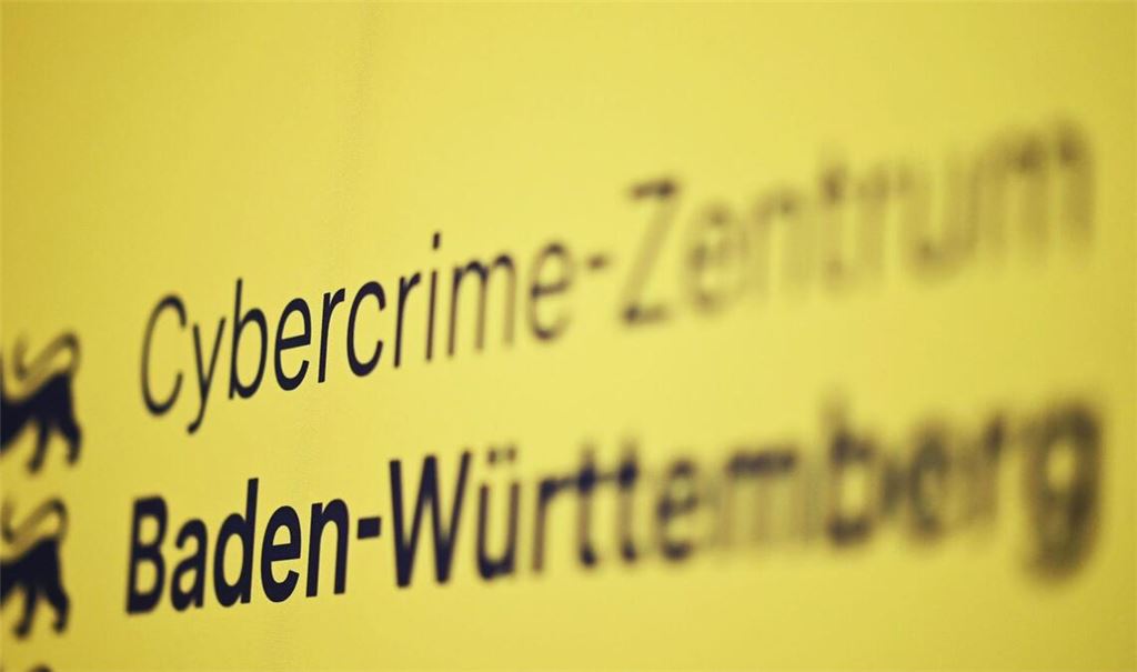 Bei einem Cyberangriff auf einen externen Dienstleister sind verschiedene Daten von  Patientinnen und Patienten von Kliniken entwendet worden.