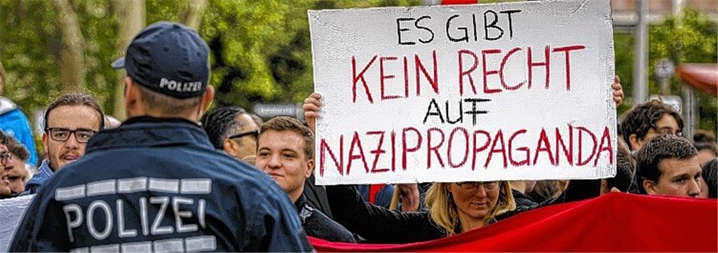 Bündnis gegen rechts macht weiter