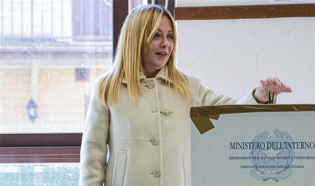 Bei einer Volksabstimmung in Italien muss  Giorgia Meloni eine Niederlage einstecken.