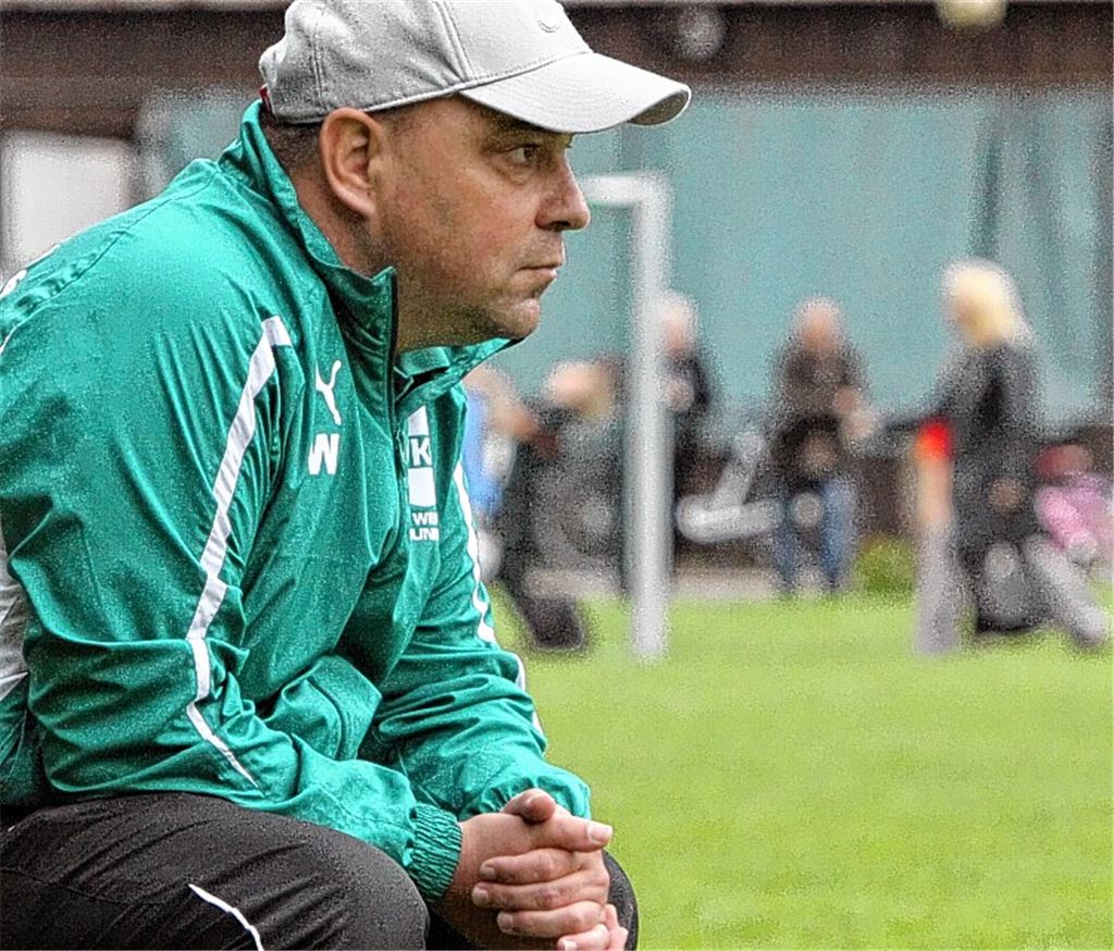 Bei seinen Spielern ist Jürgen Widmann trotz seiner mitunter aufbrausenden und direkten Art beliebt. Archivfoto: Eigner