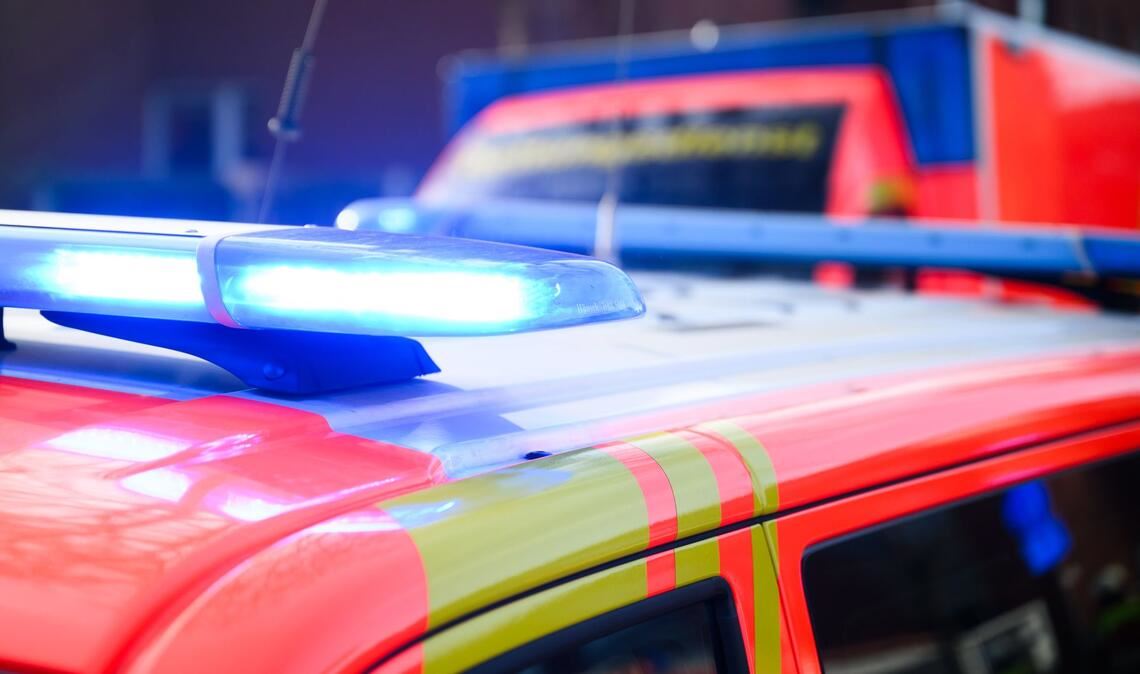 Beide Jungen wurden vom Rettungsdienst behandelt und ins Krankenhaus gebracht. (Symbolbild)