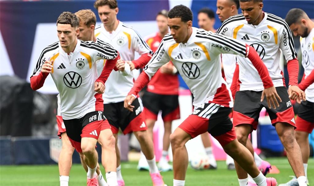 Beim Abschlusstraining fehlte Manuel Neuer zunächst.