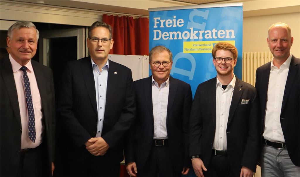Beim Bezirksparteitag in Freudenstadt (von links): Dr. Hans-Ulrich Rülke, Professor Dr. Erik Schweickert, Bundestagskandidat Rainer Semet, der unterlegene Bewerber Jan Felix Stöffler und der Freudenstädter Landtagsabgeordnete Dr. Timm Kern. Foto: privat