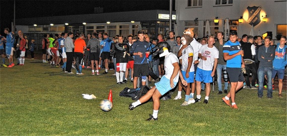 Obstbuffet versorgt Kicker mit Energie