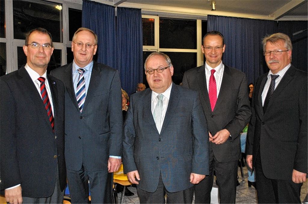 Beim Neujahrsempfang die Gartenschau 2015 im Blick (v. li.): Oberbürgermeister Frank Schneider. sein OB-Kollege Jürgen Großmann aus Nagold, CDU-Fraktionsvorsitzender Günter Bächle, Bundestagsabgeordneter Gunther Krichbaum und Stadtrat Wolfgang Schreiber.