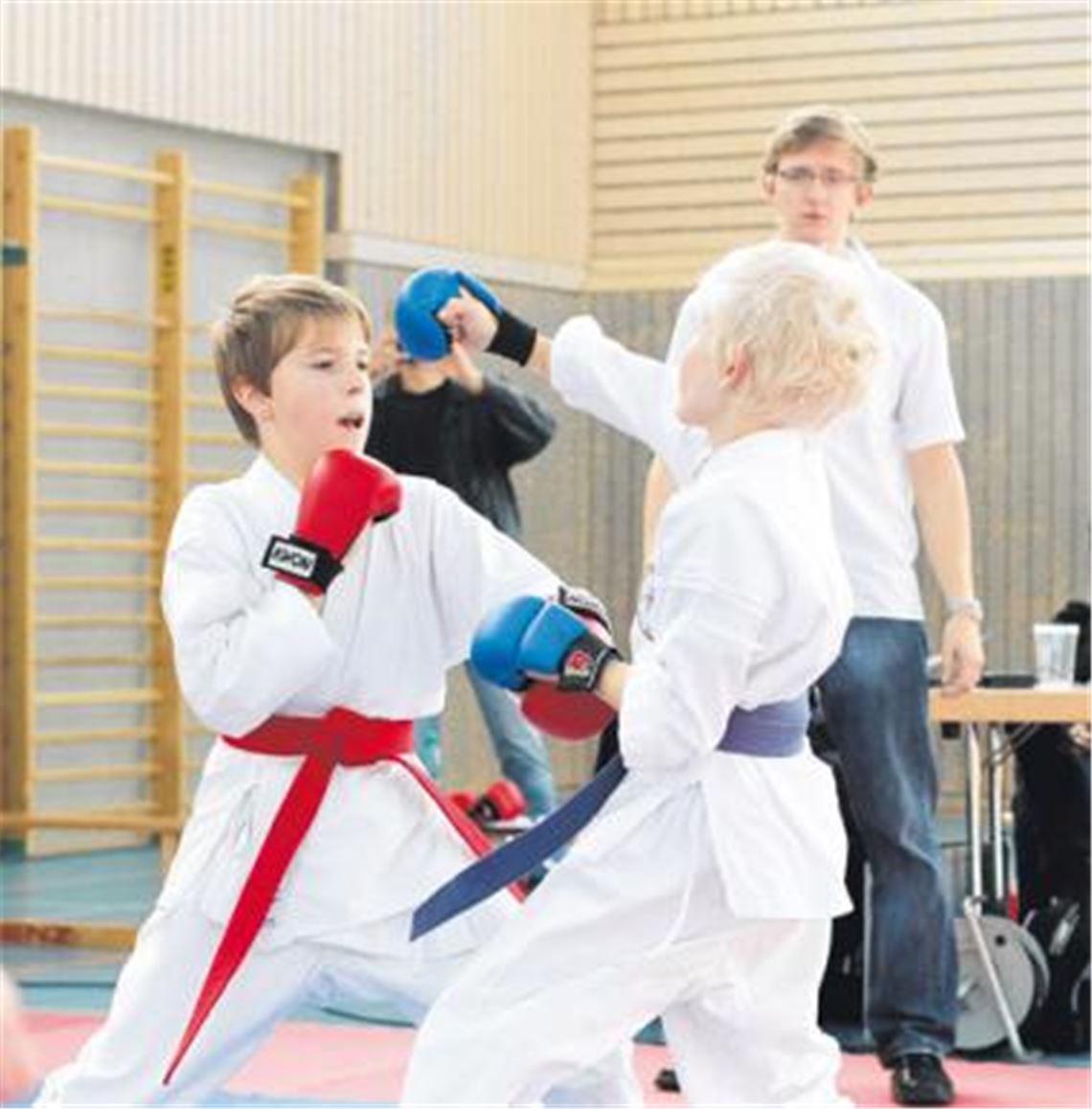 Beim Roba-Turnier in Maulbronn schüttelt Jonas Starsinski (li.) die anfängliche Nervosität ab und gewinnt souverän seine Altersklasse. Foto: Tilo Keller