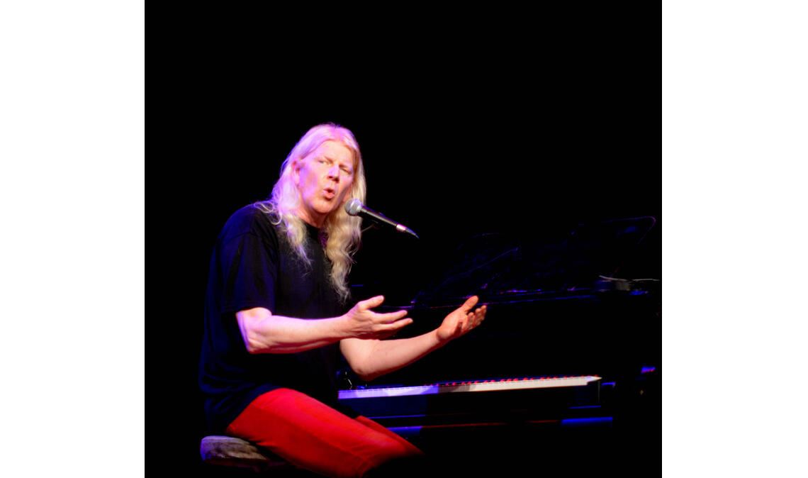 Beim „Spatzabrettle“ wieder in Hochform: das Multitalent Gunzi Heil. Foto: Stahlfeld