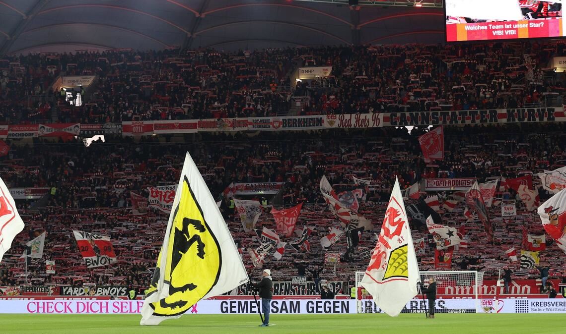 Beim Spiel des VfB Stuttgart gegen Mainz war es im Fanblock der Mainzer zu einem Notfall gekommen.